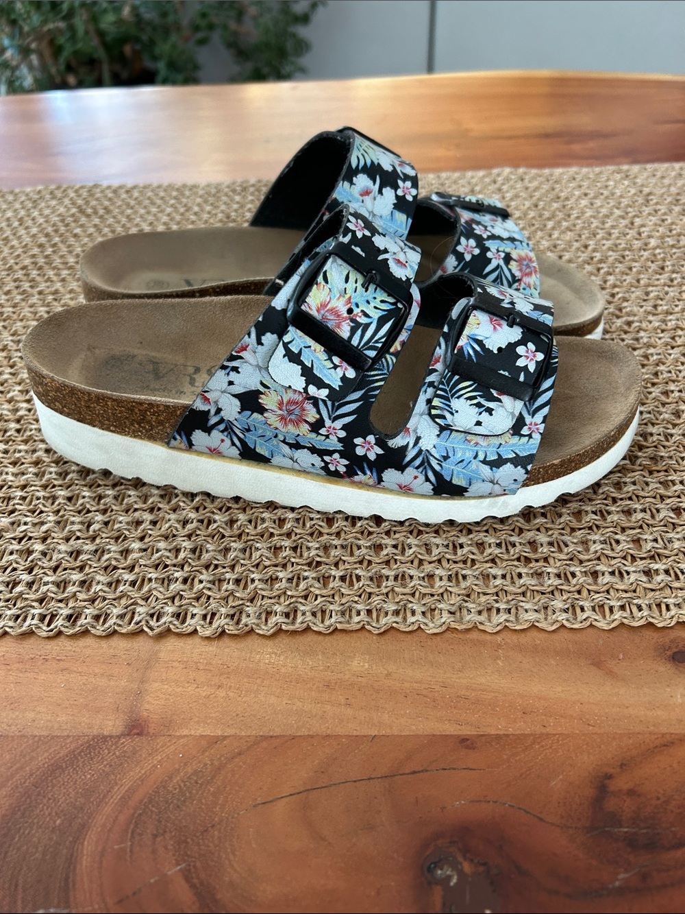 VRS cork floral print sandals from Spain Eu 39 or 8 women’s